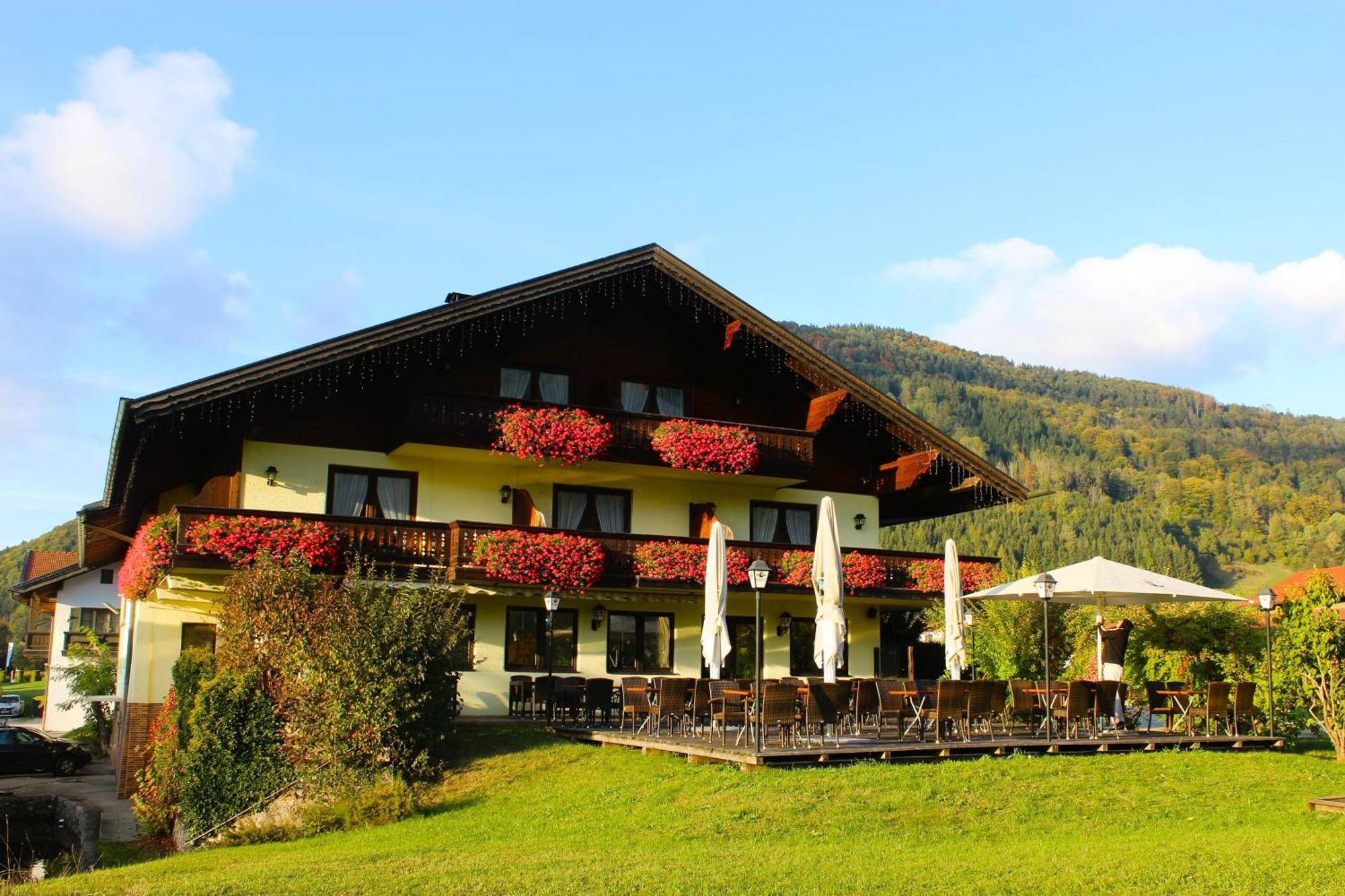 Deva Hotel-Restaurant Fischerwirt Inklusive Chiemgau Card Ruhpolding Exteriör bild